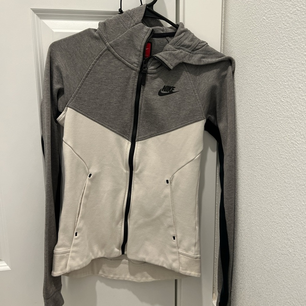 Nike zip up hoodie